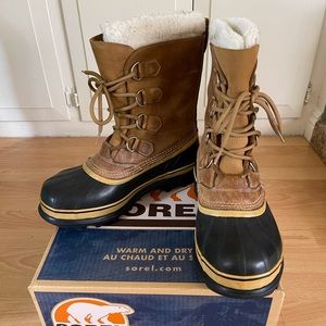 Sorel snow boots 😍